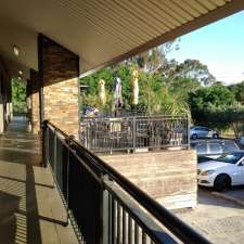 The Black Horse Hotel | 80 Bulla Rd, Bulla VIC 3428, Australia