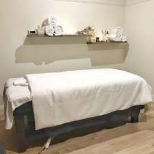 Aura Wellness Massage Center | 561A North Rd, Ormond VIC 3204, Australia