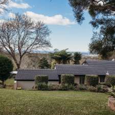 Chalet De Tranquillité | 6 Catherine St, Kurrajong NSW 2758, Australia