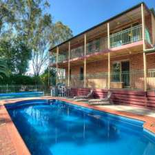 Rivers Edge - Echuca Holiday Homes | 21 Connelly St, Echuca VIC 3564, Australia
