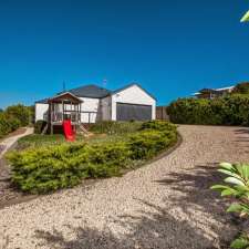 Middleton Luxury Beach House | 9 Boettcher Rd, Middleton SA 5213, Australia