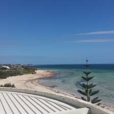 Cliff House Beachfront Villas | 2 Hughes Ave, Moonta Bay SA 5558, Australia