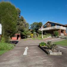 Anchor Bay Motel | 113 Greenwell Point Rd, Greenwell Point NSW 2540, Australia