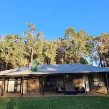 Hartelle Cottage | 25064 S Western Hwy, Glenlynn WA 6256, Australia