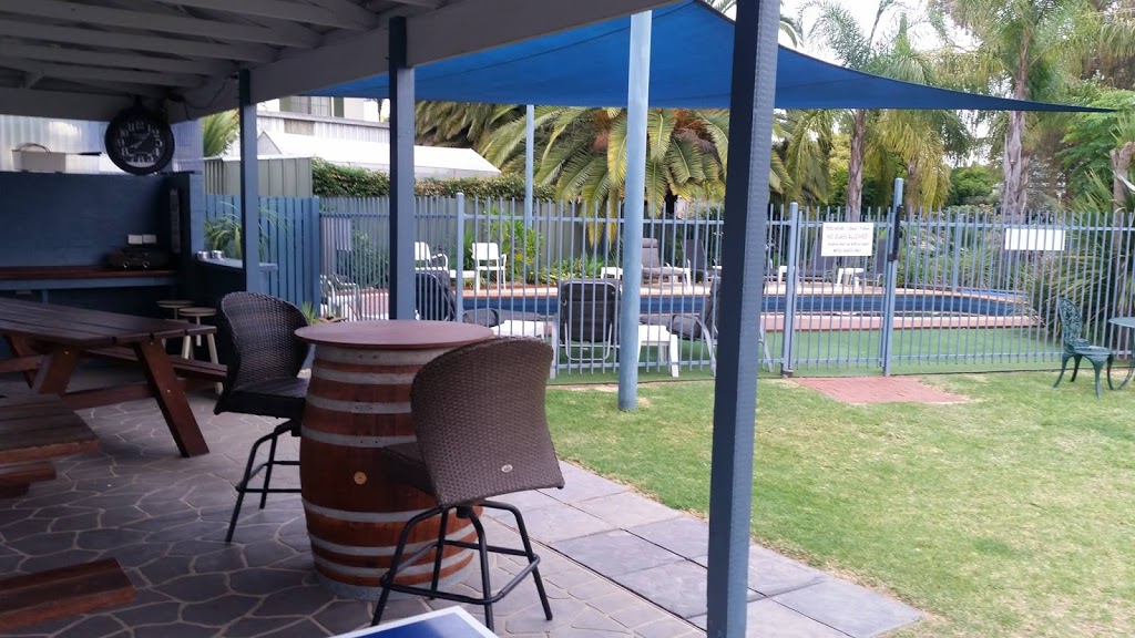 Sunrise Motel | 85-87 Vermont St, Barooga NSW 3644, Australia | Phone: (03) 5873 4402