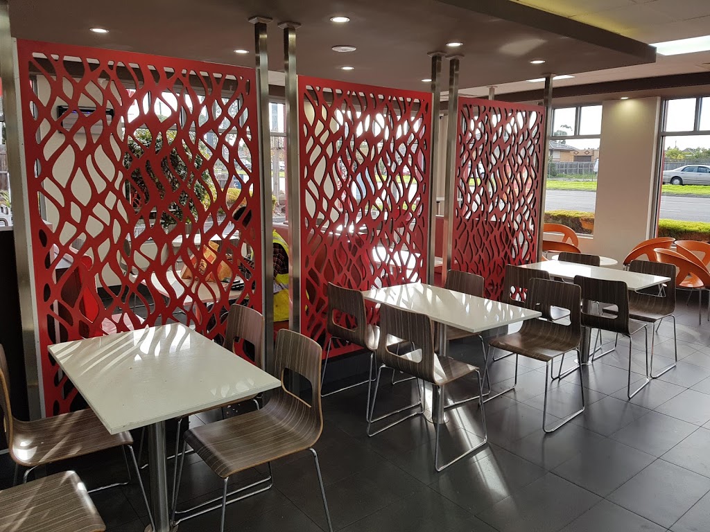 KFC Sunshine | meal takeaway | 429A Ballarat Rd, Sunshine VIC 3020, Australia | 0393114266 OR +61 3 9311 4266