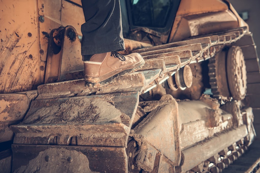 WE (Wivenhoe Equipment) Rentals | 2064 Wivenhoe Somerset Rd, Bryden QLD 4312, Australia | Phone: 1300 370 500