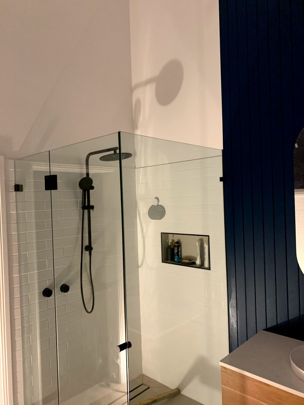 Bright Shower Screens | Central coast, Kincumber NSW 2251, Australia | Phone: 0481 190 633