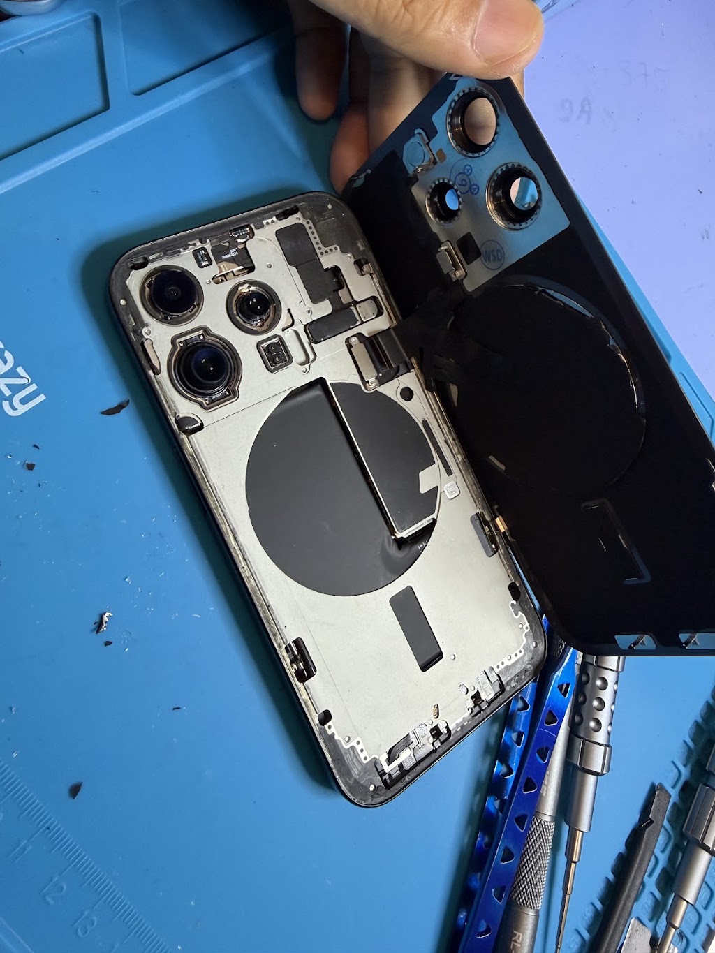 Original phone repair Caboolture | 14 Cassowary Ct, Caboolture QLD 4510, Australia | Phone: 0455 573 324