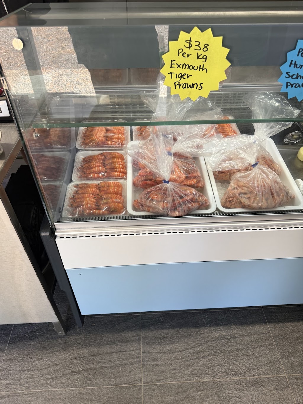 Maurice Oysters Pty Ltd | 9 Barclay St, Karuah NSW 2324, Australia | Phone: 0408 705 410