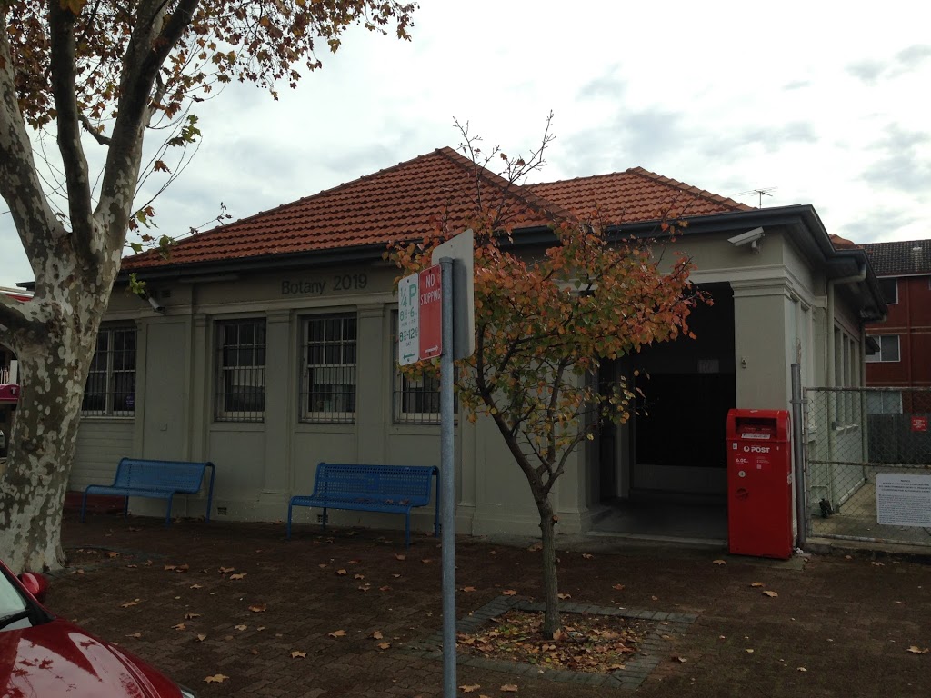 Australia Post | post office | 2 Banksia St, Botany NSW 2019, Australia | 131318 OR +61 131318