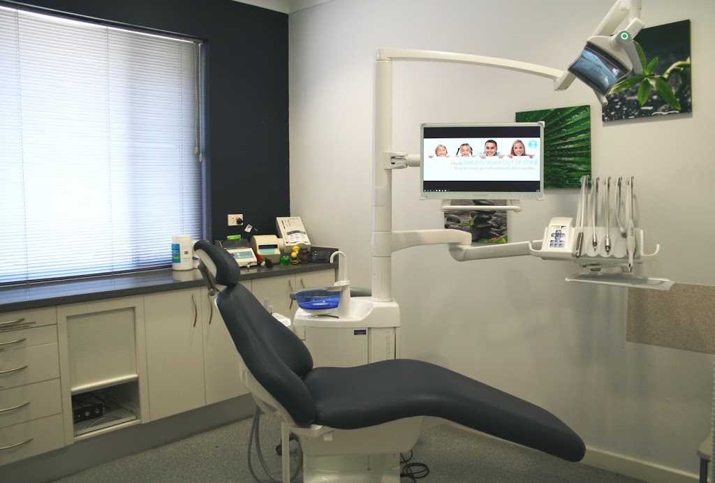 Whites Road Dental Clinic | dentist | 129 Whites Rd, Salisbury North SA 5108, Australia | 0882504477 OR +61 8 8250 4477