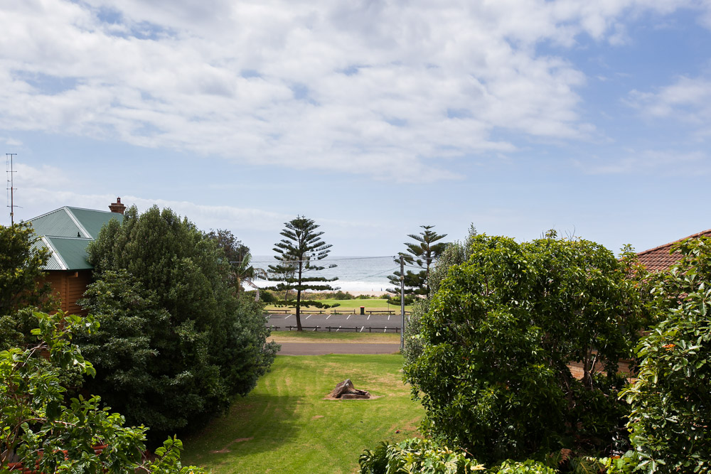 The Beachside Apartment | lodging | 10/223 Lawrence Hargrave Dr, Thirroul NSW 2515, Australia | 0242079988 OR +61 2 4207 9988