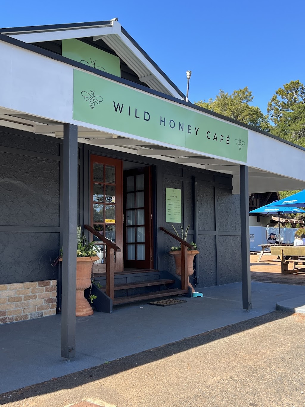 Wild Honey Café | 9913 New England Hwy, Cabarlah QLD 4352, Australia | Phone: (07) 4696 7215