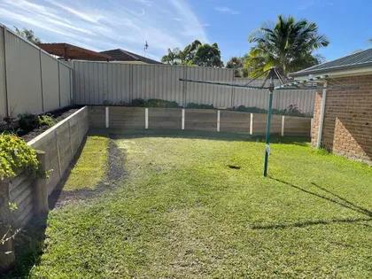 Landscaper Warren Jones | 50 Soldiers Point Dr, Norah Head NSW 2263, Australia | Phone: 0408 204 604