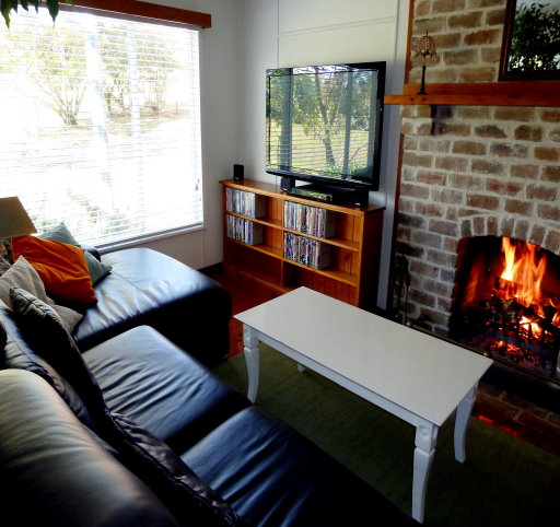 Mill Paddock Cottage | 1143 Mountain Lagoon Rd, Bilpin NSW 2758, Australia | Phone: (02) 4567 7254