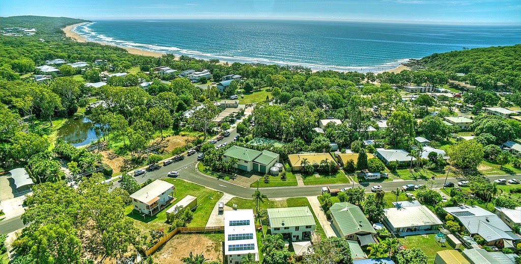 ACCOMM1770 - HOLIDAY RENTALS | real estate agency | SHOP 20, Endeavour Plaza, 2 Captain Cook Dr, Agnes Water QLD 4677, Australia | 0749749470 OR +61 7 4974 9470