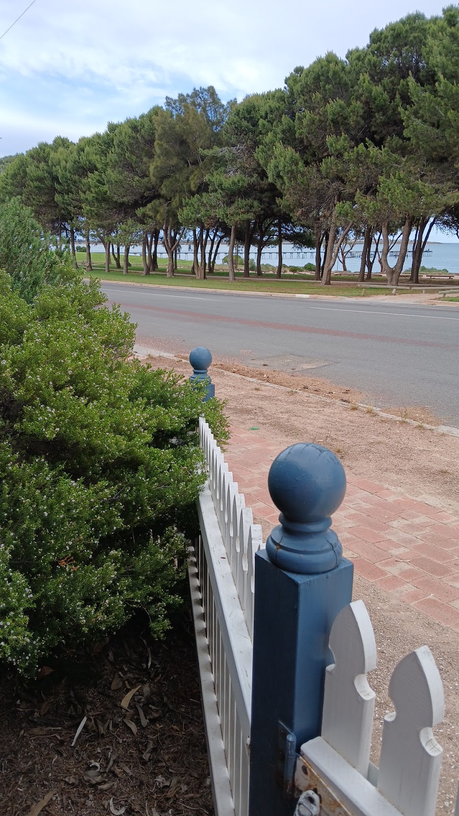 Ceduna Seahorse Villa | 68 OLoughlin Terrace, Ceduna SA 5690, Australia | Phone: 0427 252 752