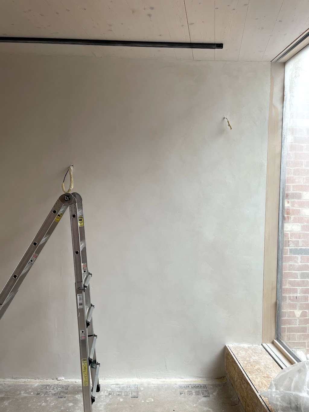 Max Paint | painter | George St, East Melbourne VIC 3002, Australia | 0431591597 OR +61 431 591 597