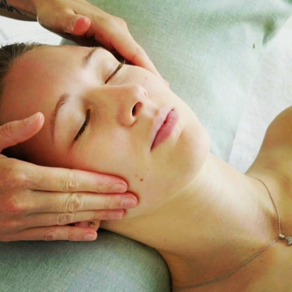 Leanne Stephens Massage and Meditation | 3 Lymington Rd, Cygnet TAS 7112, Australia | Phone: 0410 677 517
