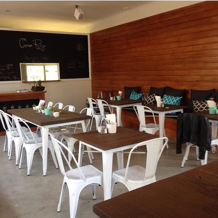 The Corner Pantry Cafe | cafe | 70 Mountain View Rd, Mount Eliza VIC 3930, Australia | 0397871679 OR +61 3 9787 1679