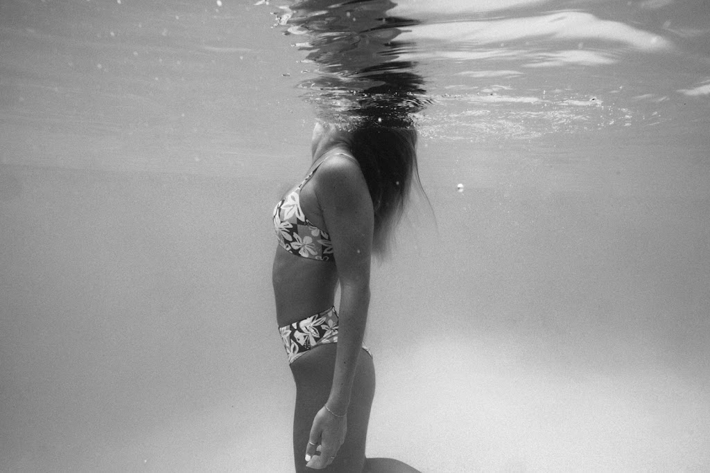 Dip Underwater Studio | 29 Pacific Dr, Swansea Heads NSW 2281, Australia | Phone: 0424 743 303