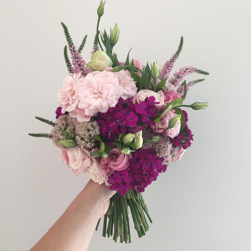 Clementine Floral Studio | florist | 141 Pakenham St, Echuca VIC 3564, Australia | 0400367283 OR +61 400 367 283