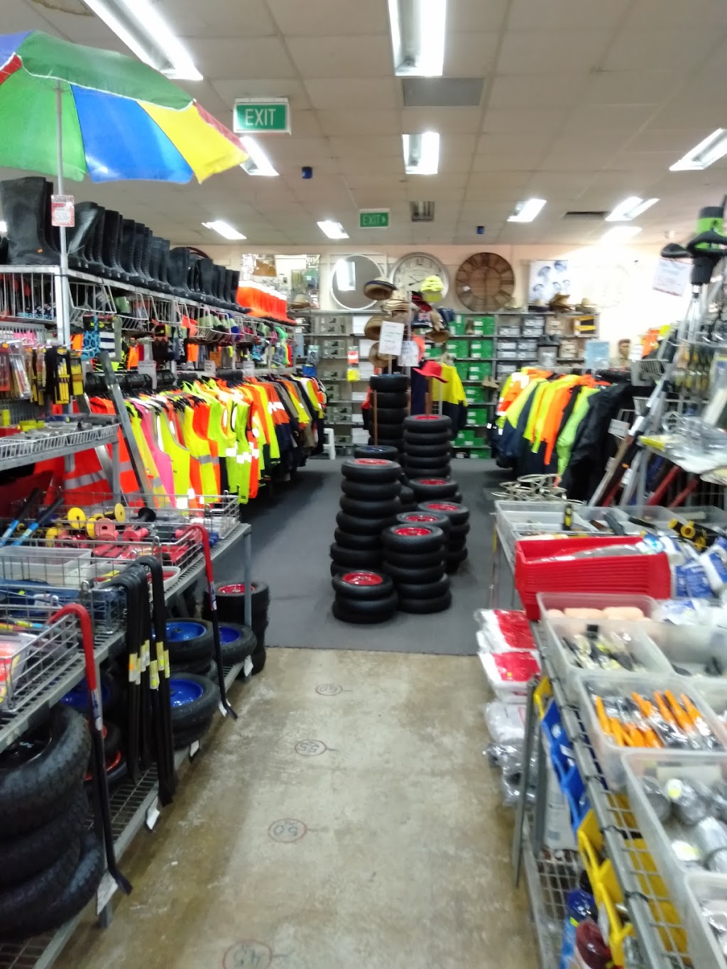 FJ's Discount Tools (919 - 921 Point Nepean Rd) Opening Hours