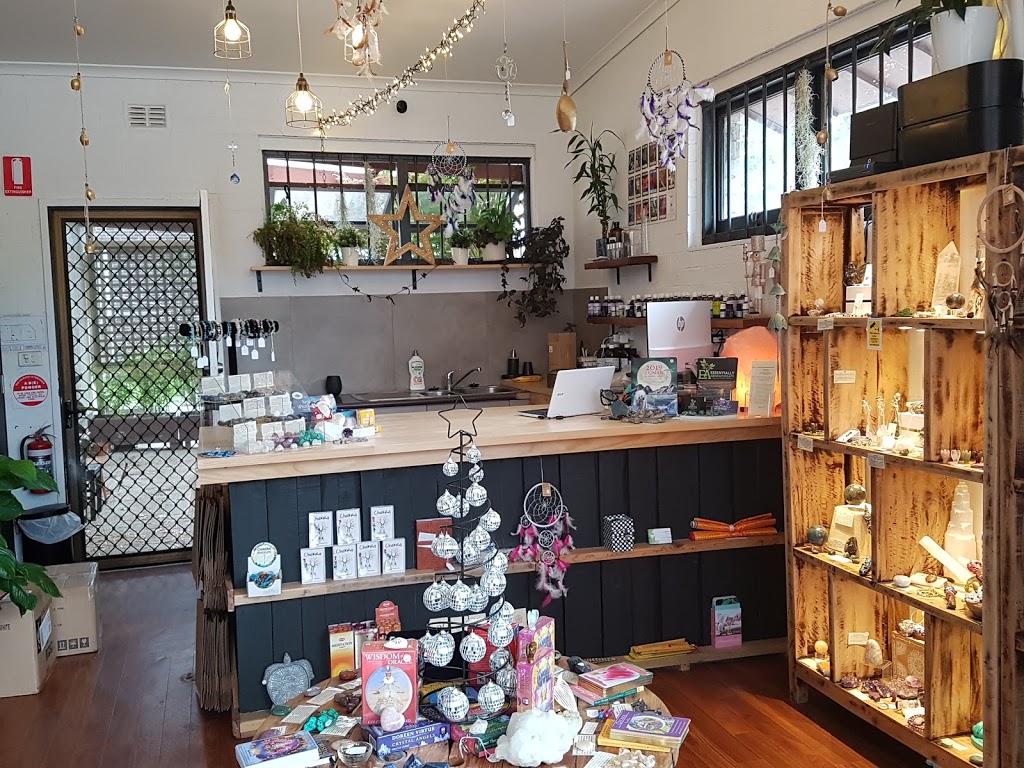 Essentially Aromatherapy | 83 Meadow St, Tarrawanna NSW 2518, Australia | Phone: 0426 247 313