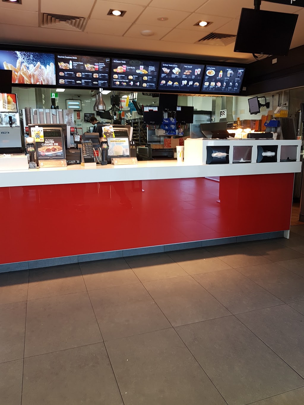 McDonalds Spearwood | 254 Rockingham Rd, Spearwood WA 6163, Australia | Phone: (08) 9418 6533