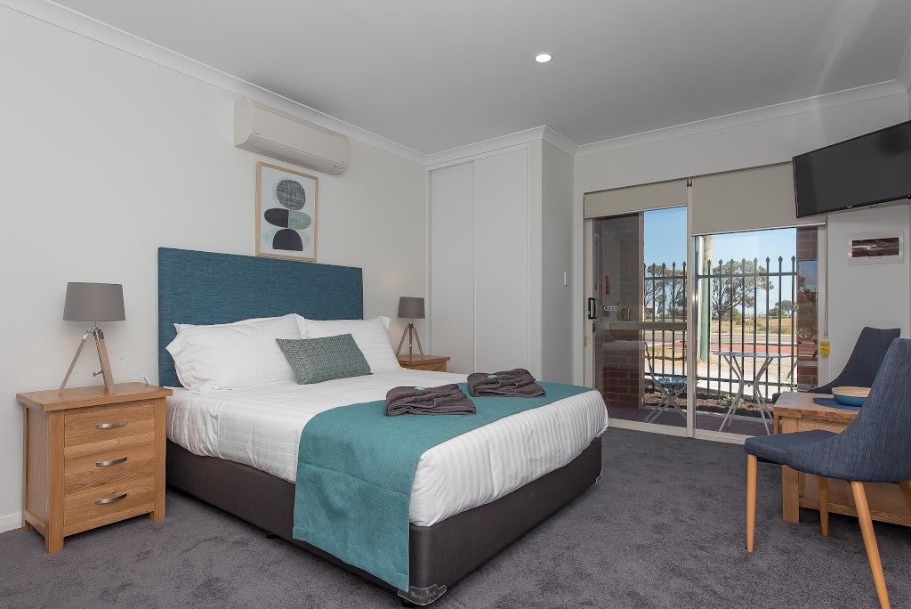 Jurien Bay Motel Apartments | 7 Murray St, Jurien Bay WA 6516, Australia | Phone: (08) 9652 2062
