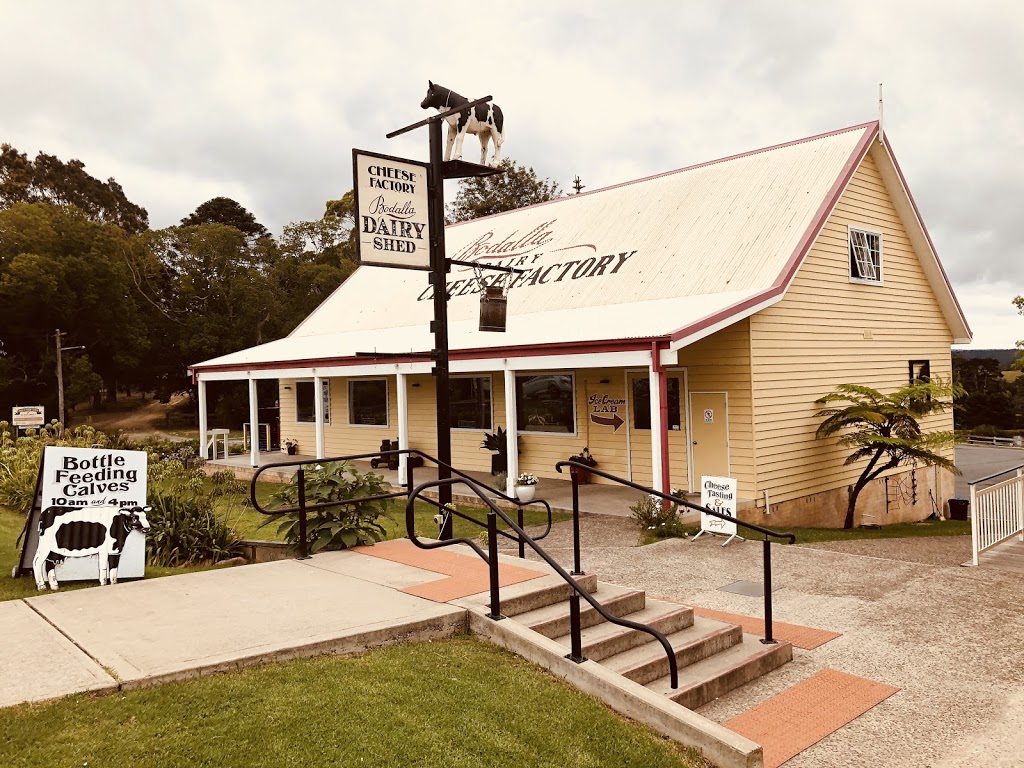 Bodalla Dairy Shed Guest Rooms | cafe | 52 Princes Hwy, Bodalla NSW 2545, Australia | 0244735555 OR +61 2 4473 5555