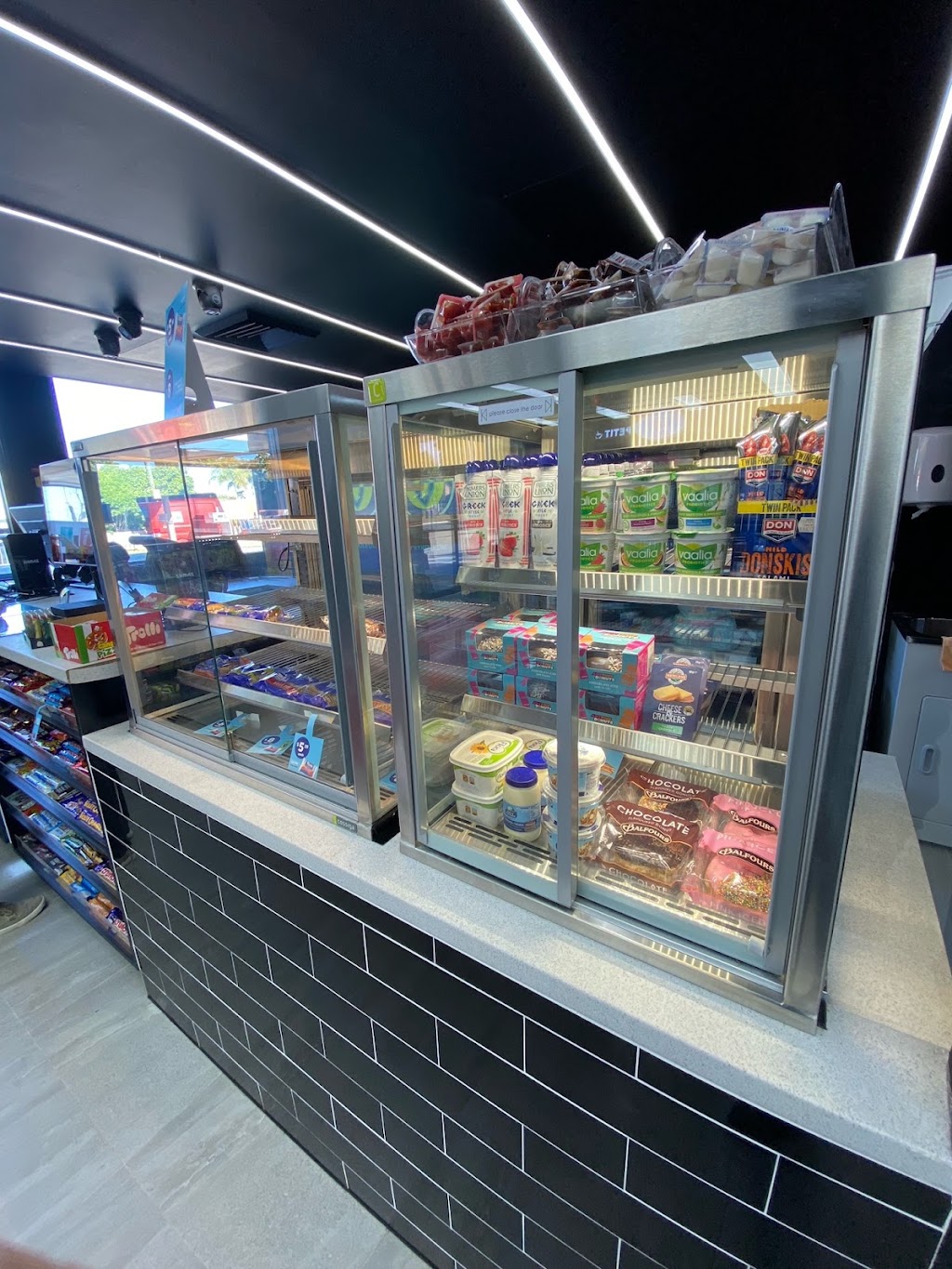 Metro Petroleum Sunnybank | 138 McCullough St, Sunnybank QLD 4109, Australia | Phone: (07) 3108 6722