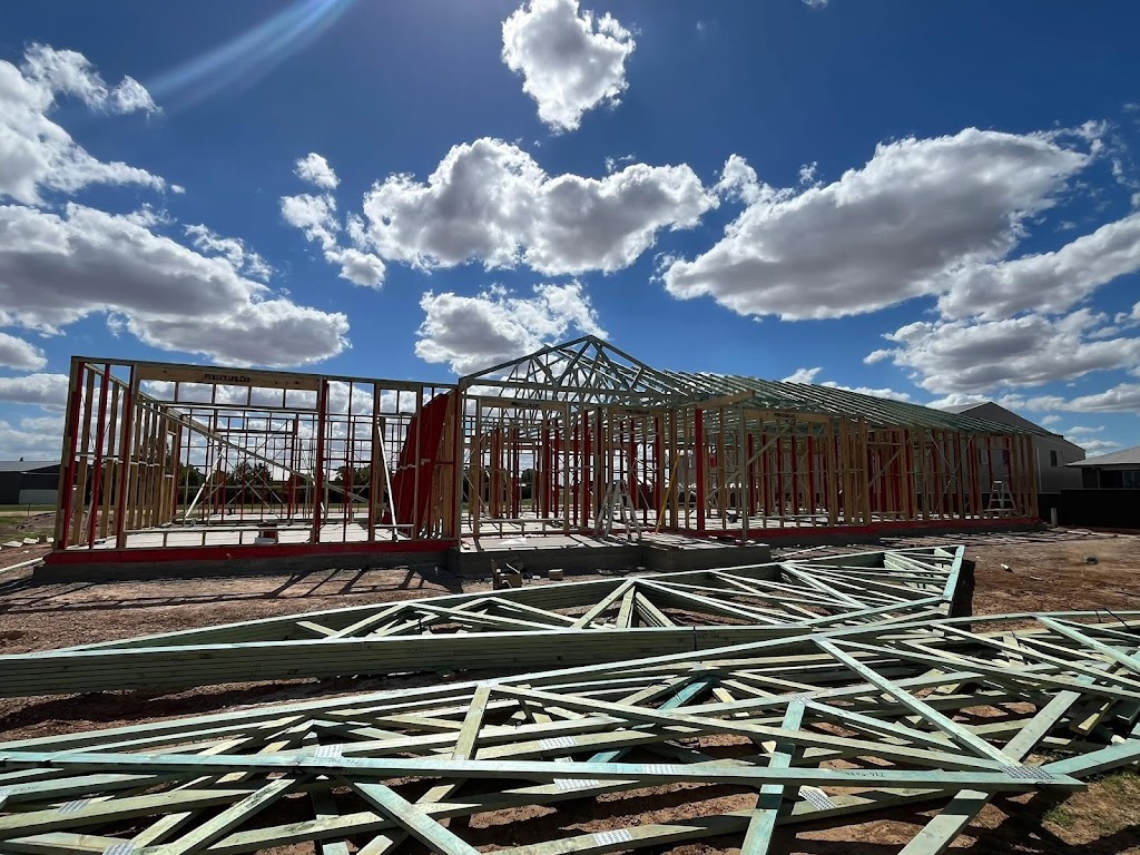 Country Mile Homes | 9 Nancy Bird Walton Dr, Narromine NSW 2821, Australia | Phone: 0457 164 612