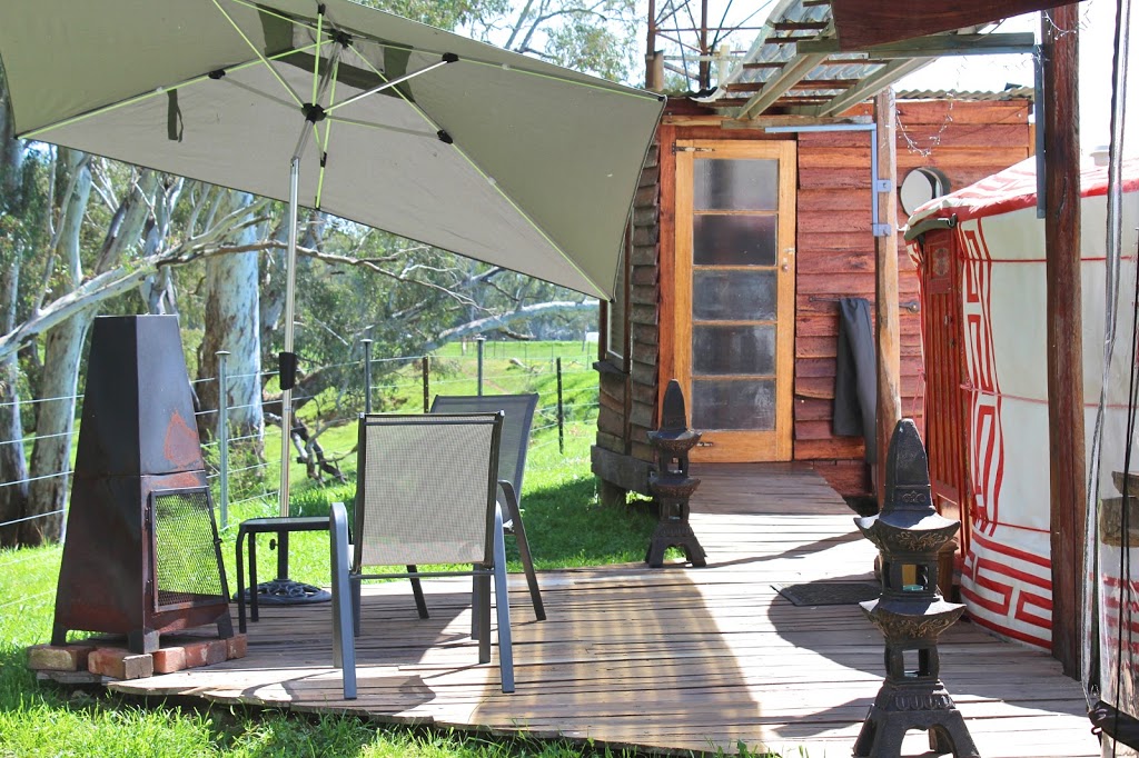 Yarranungara Yurt Retreat | lodging | 512 Oxley-Meadow Creek Rd, Oxley VIC 3678, Australia | 0427279310 OR +61 427 279 310