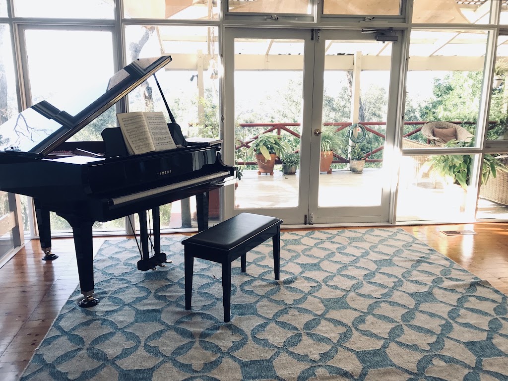 Robyns Piano | 161 Research-Warrandyte Rd, North Warrandyte VIC 3113, Australia | Phone: 0400 152 010