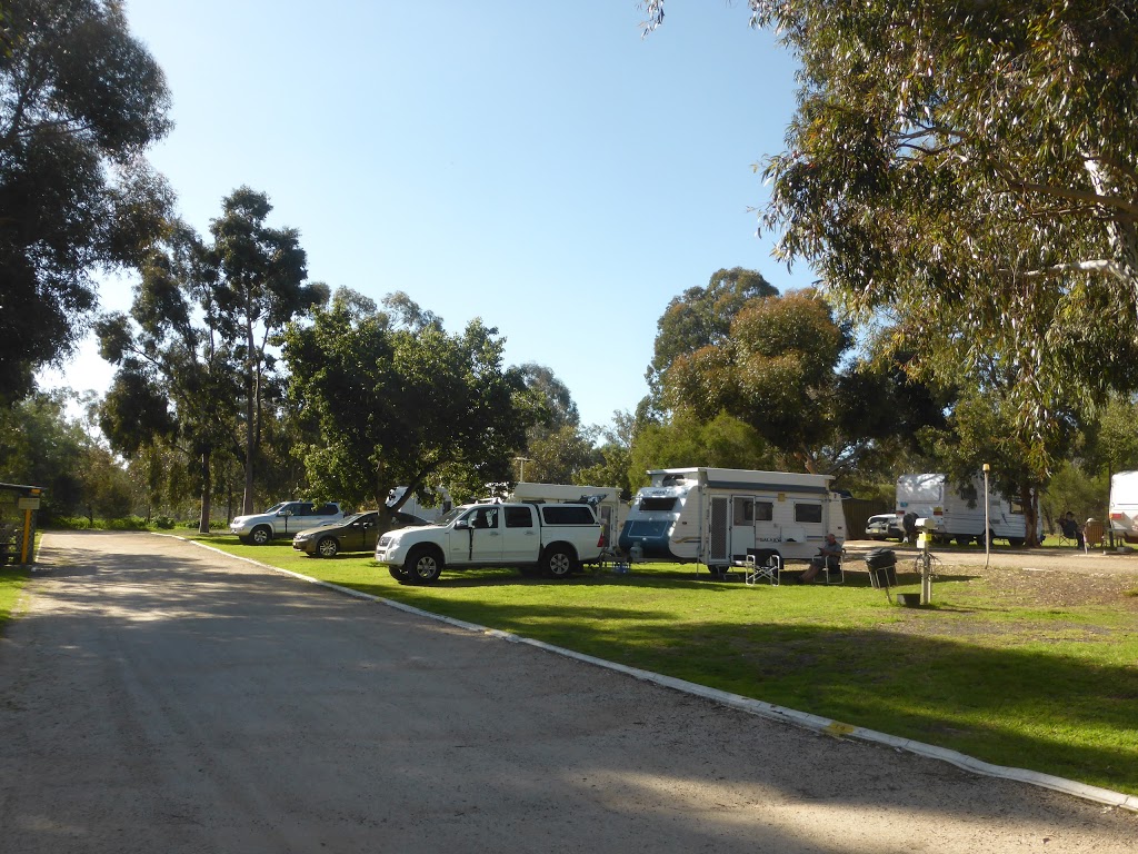 Peak Hill Caravan Park | 2 Ween St, Peak Hill NSW 2869, Australia | Phone: (02) 6869 1422