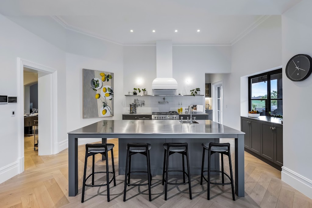 BAROSSA GRAND RETREATS | 235 Gawler Park Rd, Angaston SA 5353, Australia | Phone: 0407 393 596