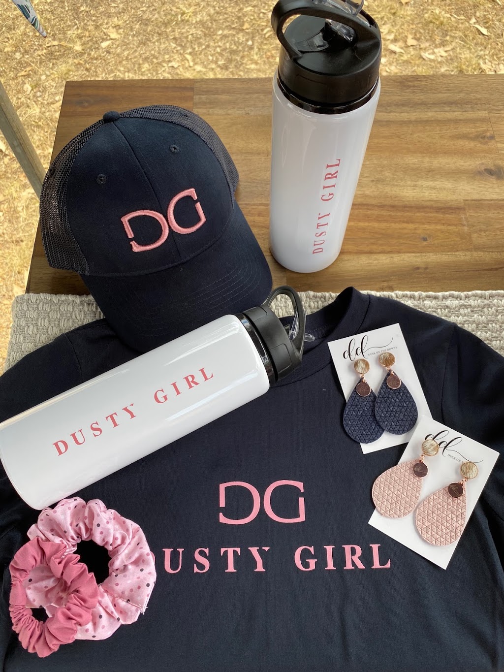 Dusty Girl | 39 Forest Rd, Cashmere QLD 4500, Australia | Phone: 0430 147 700