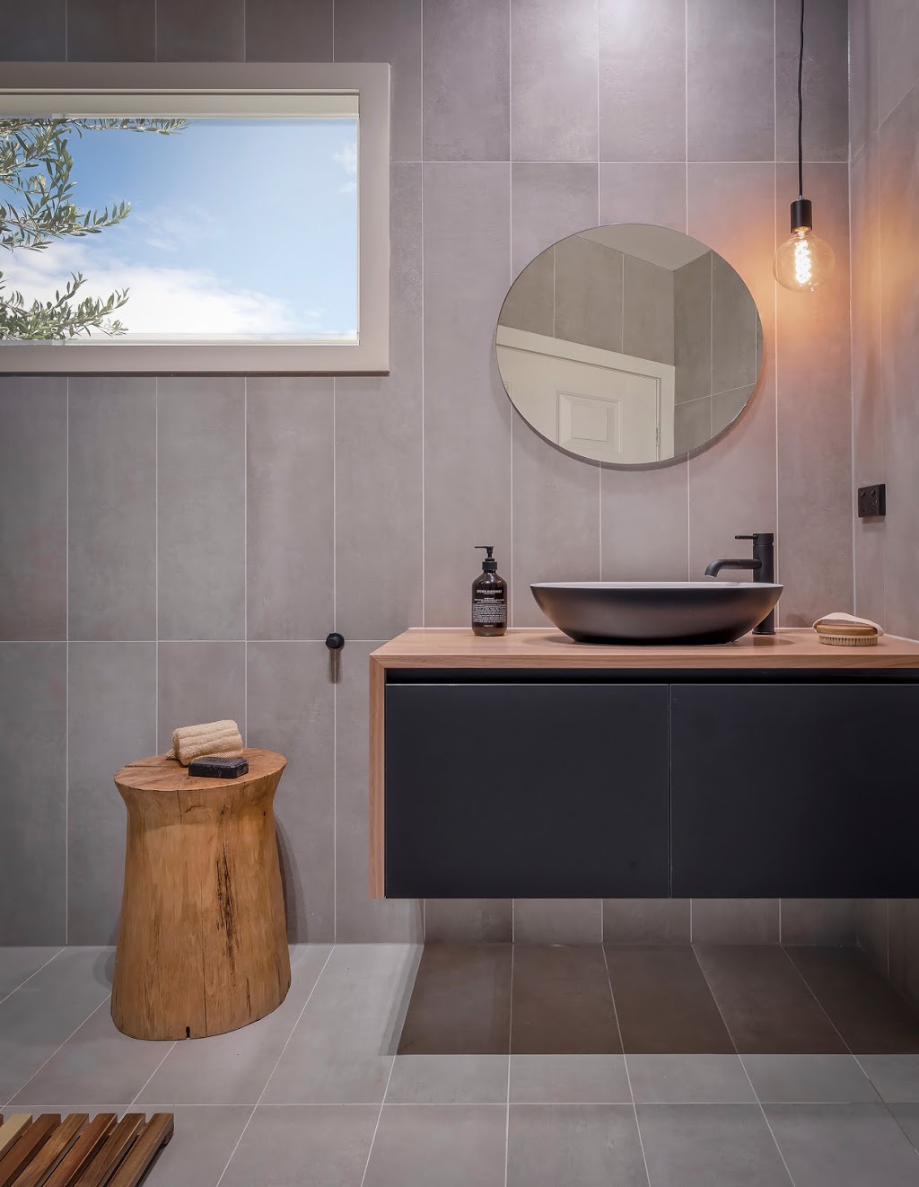 Simply Bathroom Solutions | home goods store | 171 Whitehorse Rd, Deepdene VIC 3103, Australia | 1300579638 OR +61 1300 579 638