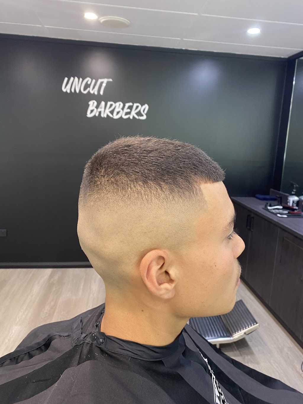 Uncut Barbers | hair care | 1/198 Gipps Rd, Gwynneville NSW 2500, Australia | 0492983884 OR +61 492 983 884