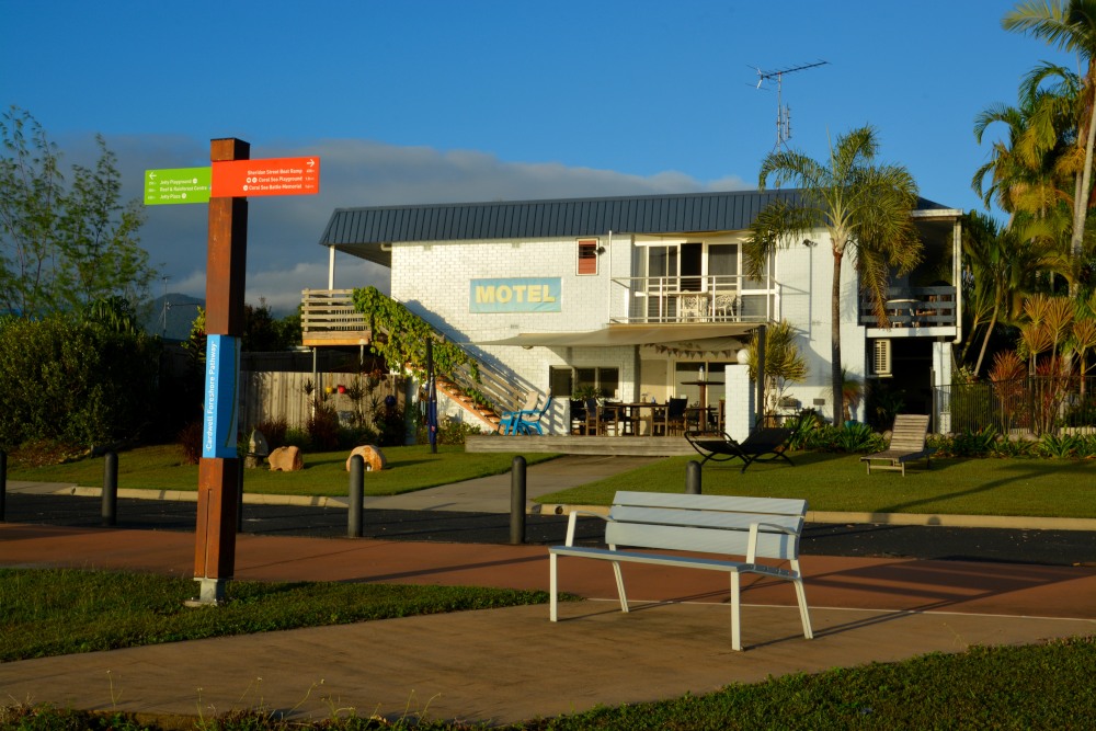 Cardwell Beachfront Motel | lodging | 1 Scott St, Cardwell QLD 4849, Australia | 0740668776 OR +61 7 4066 8776