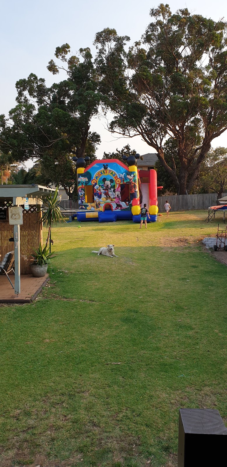 Wollongong Jumping Castles | food | 2 Industrial Rd, Oak Flats NSW 2529, Australia | 0420941190 OR +61 420 941 190