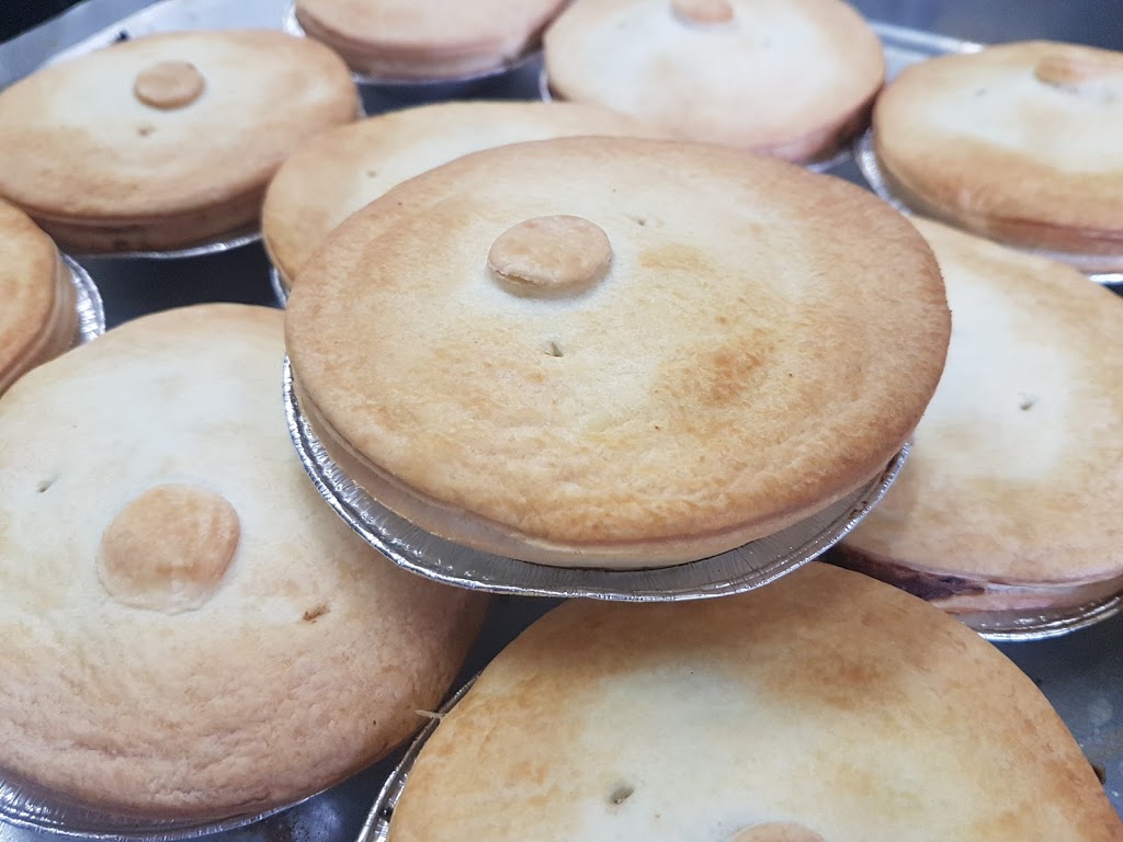 Syd’s Pies and British Food Shop.Highland Fling Products | bakery | 4059 Pacific Highway (corner, Leawarra Dr, Loganholme QLD 4129, Australia | 0738065062 OR +61 7 3806 5062