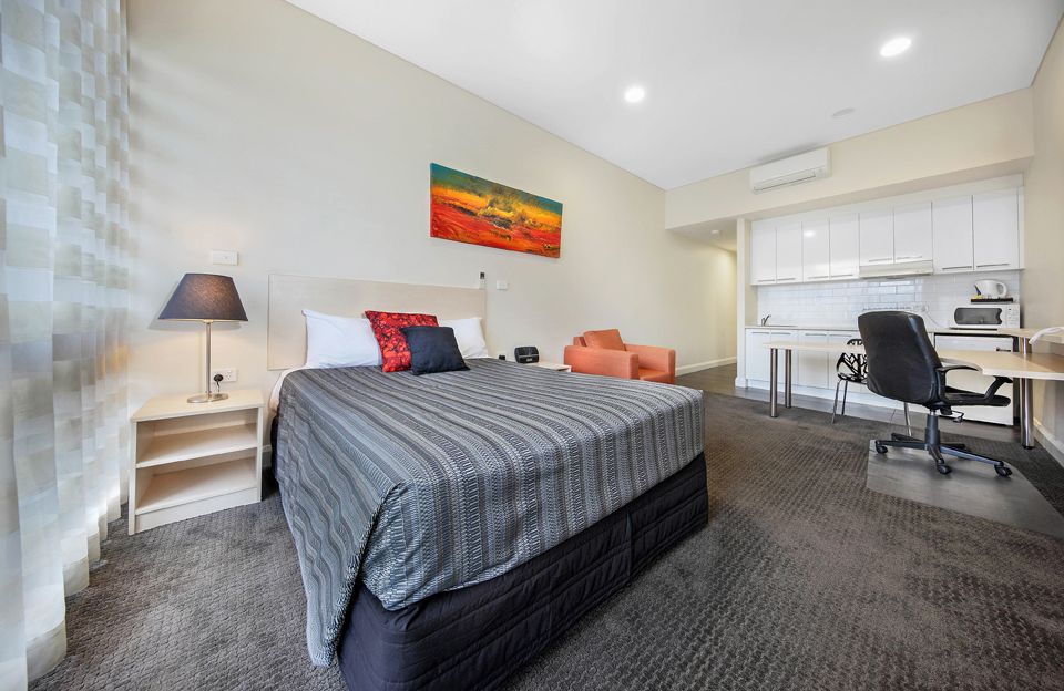 Belconnen Way Hotel & Serviced Apartments | lodging | 77 Belconnen Way, Hawker ACT 2614, Australia | 0262542222 OR +61 2 6254 2222