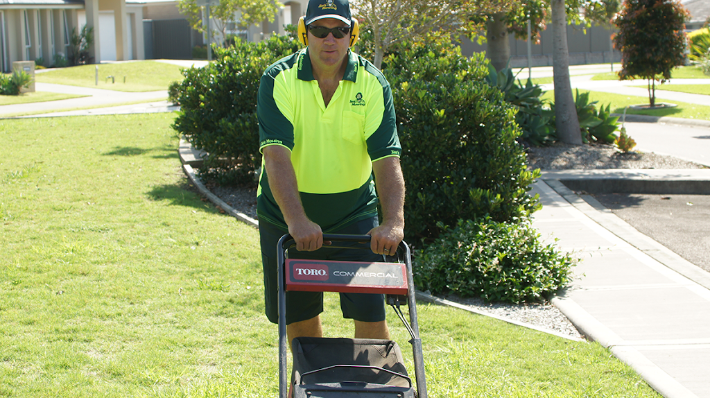 Jims Mowing Dandenong West | Hallam VIC 3803, Australia | Phone: (03) 4700 3111