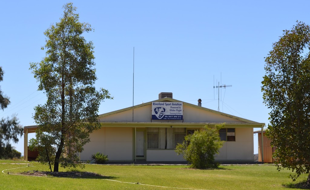 Renmark Airport | airport | Old Calperum SA 5341, Australia