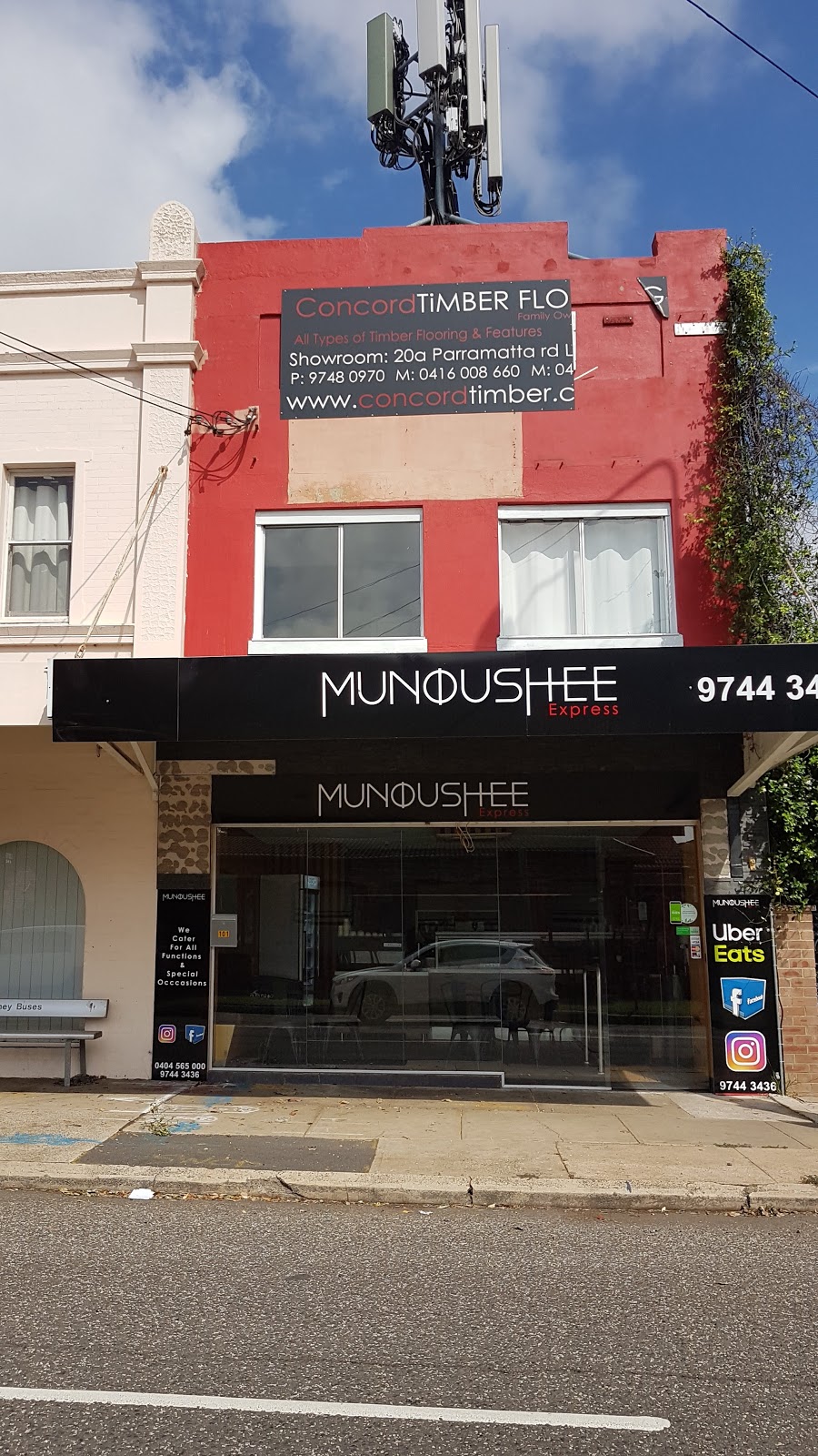 Munoushee Express Burwood/Concord Lebanese Pizza | bakery | 101 Burwood Rd, Concord NSW 2137, Australia | 0297443436 OR +61 2 9744 3436