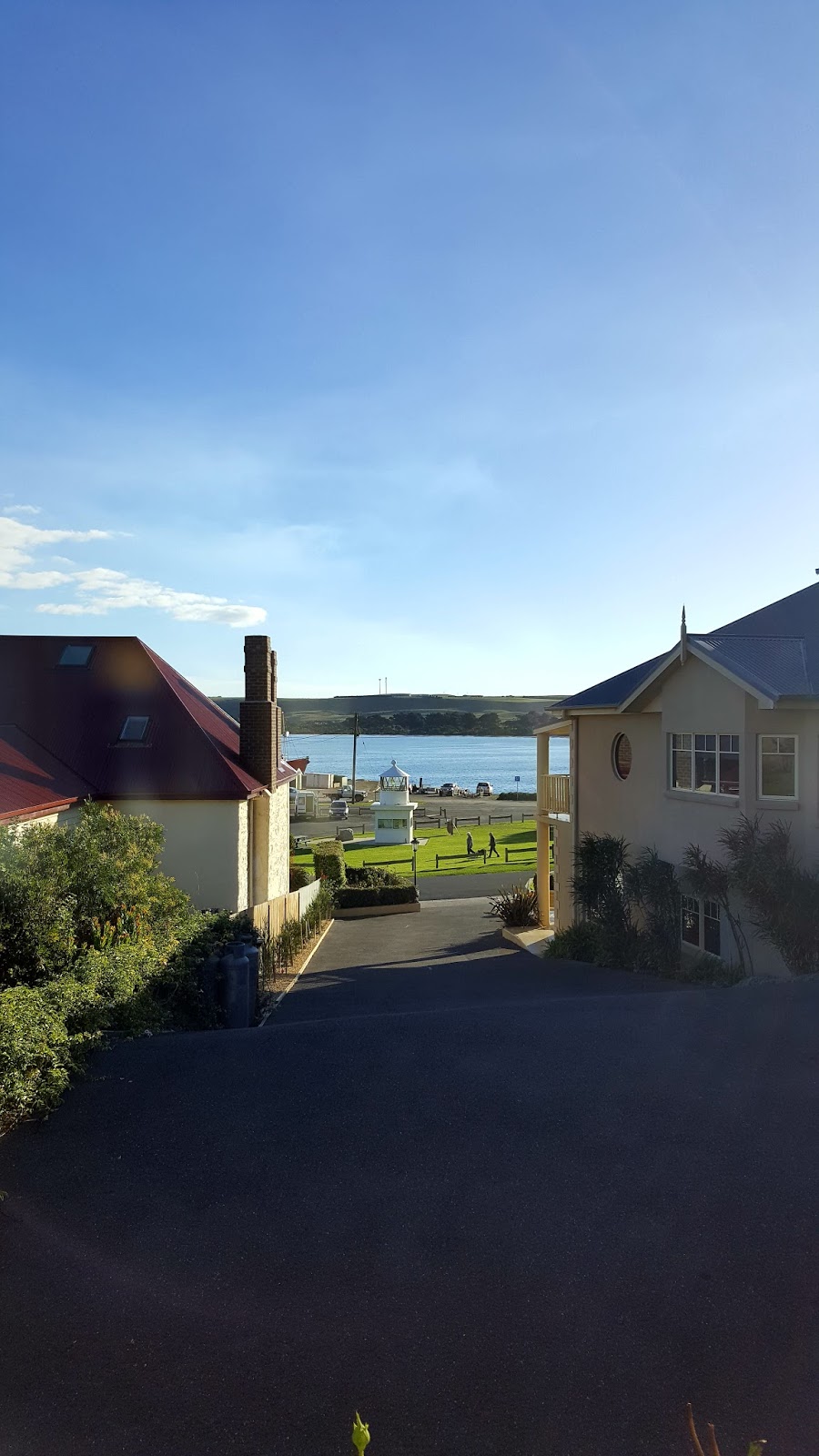 On the Terrace | lodging | 8 Alexander Terrace, Stanley TAS 7331, Australia | 0364582081 OR +61 3 6458 2081