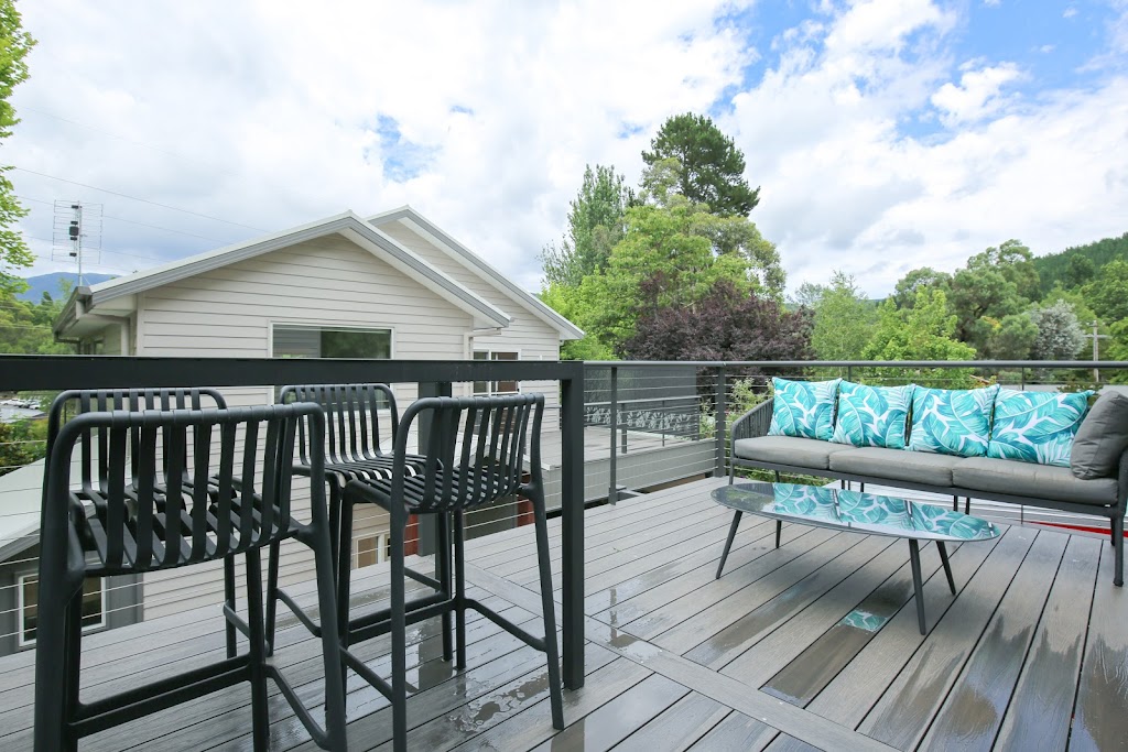 Toorak Treetop | 24 Toorak Rd, Bright VIC 3741, Australia | Phone: (03) 5759 2555